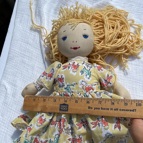 JIM SHORE DOLL KatJan Best Pals Yellow Bunny Dress Doll Designer COLLECTIBLE - Picture 14 of 17